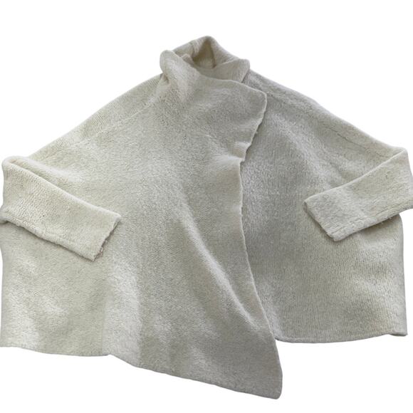 Free People Sweaters - Free People Sweater Womens X Small‎ Small White Button Shawl Collar